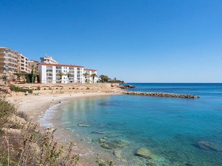 Beach. Big apartment 300m marina and beach