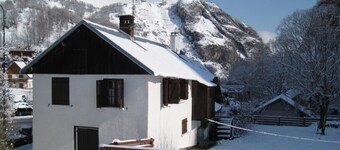 Charming 4-Bedroom House for 8, Near Slopes & Center, Valloire