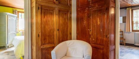 4 makuuhuonetta, ilmainen Wi-Fi