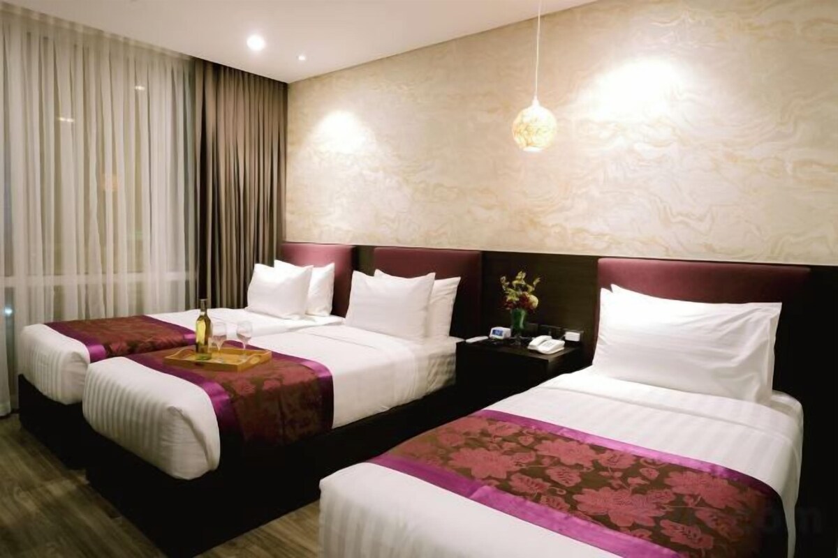 Hypo-allergenic bedding available, minibar, in-room safe, desk