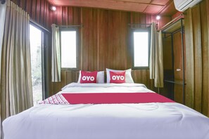 Deluxe Double Room - OYO 693 Tree House Cottage (Ko Chang)