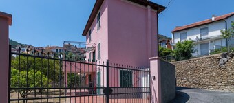 Ca Di Mamma Hillside