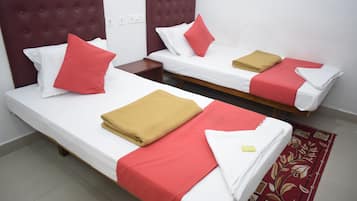 Phòng đôi Tiêu chuẩn | Bộ trải giường bằng vải cotton Ai Cập, bộ đồ giường cao cấp