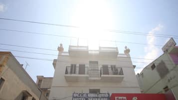 Fachada da propriedade