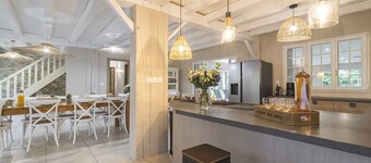 Property with indoor pool 15min DISNEYLAND