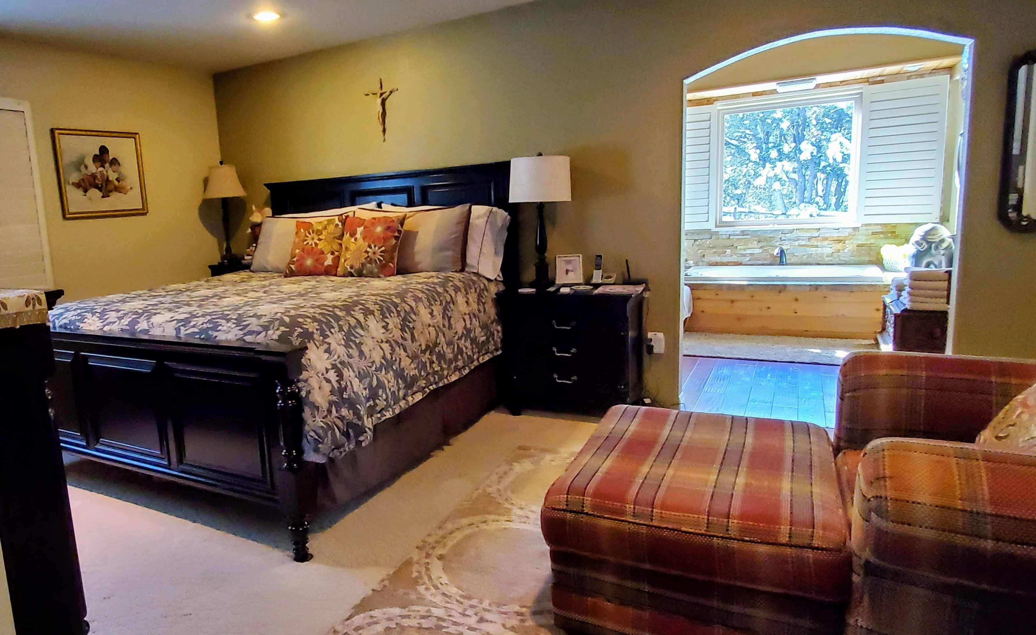 3 bedrooms, iron/ironing board, free WiFi, bed sheets