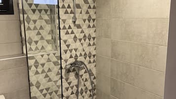 Comfort Double Room | Bathroom