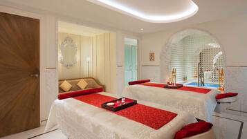 Sauna, steam room, 4 treatment rooms