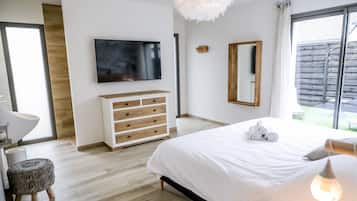 2 bedrooms, free WiFi, bed sheets