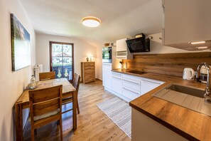 Kühlschrank, Ofen, Herdplatte, Geschirrspüler