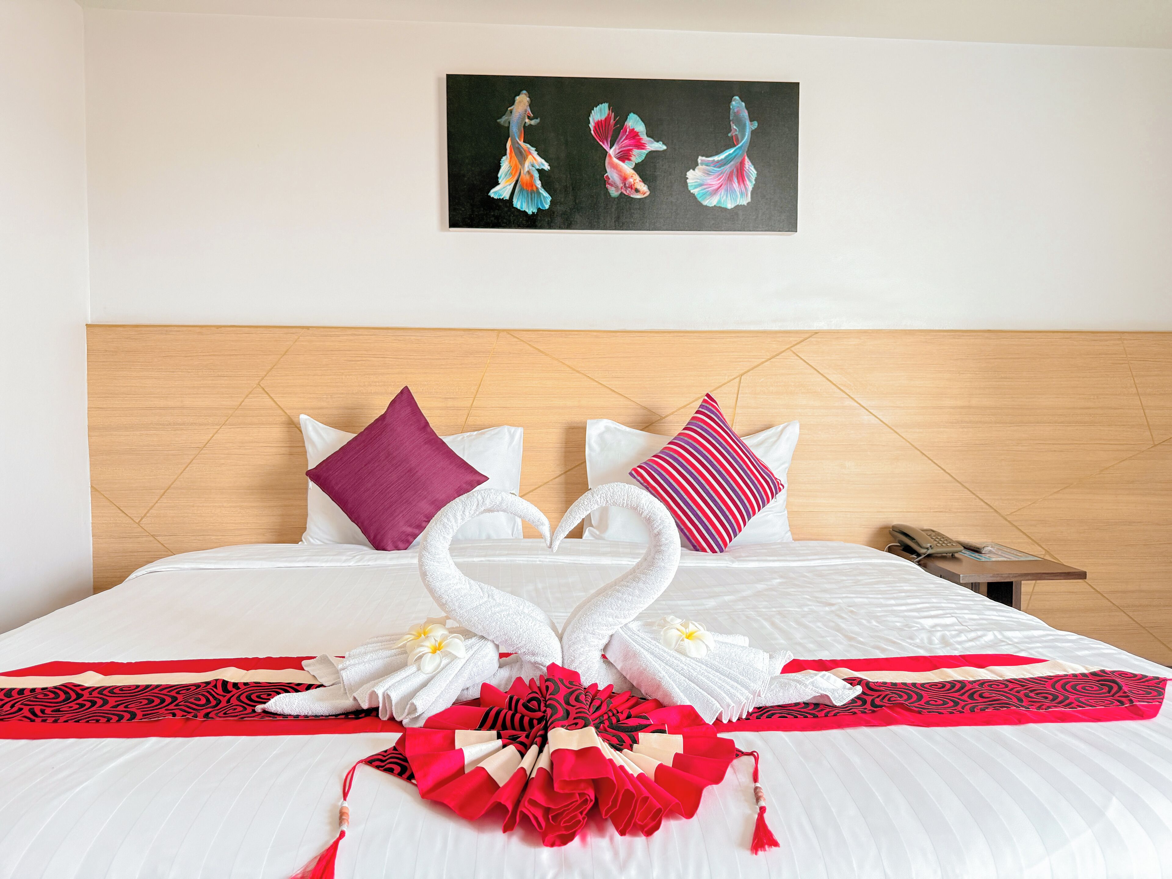 Deluxe Double Room, Bathtub | In-room safe, individually decorated, desk, laptop workspace