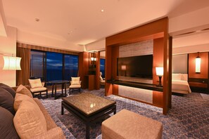 Habitació amb dos llits individuals Deluxe, no fumadors (Suite) | Roba de llit d'alta qualitat, cobrellits i caixa forta a l'habitació 