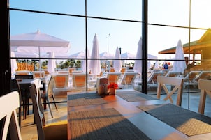 Desayuno buffet incluido todos los días 