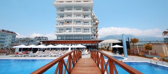 SEY BEACH HOTEL &SPA