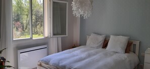 4 chambres, bureau, fer et planche à repasser, Wi-Fi gratuit