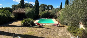 Maison de Caractère Avec Piscine et Jardin Privatif Clos Dans Domaine