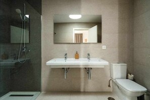 Hair dryer, towels