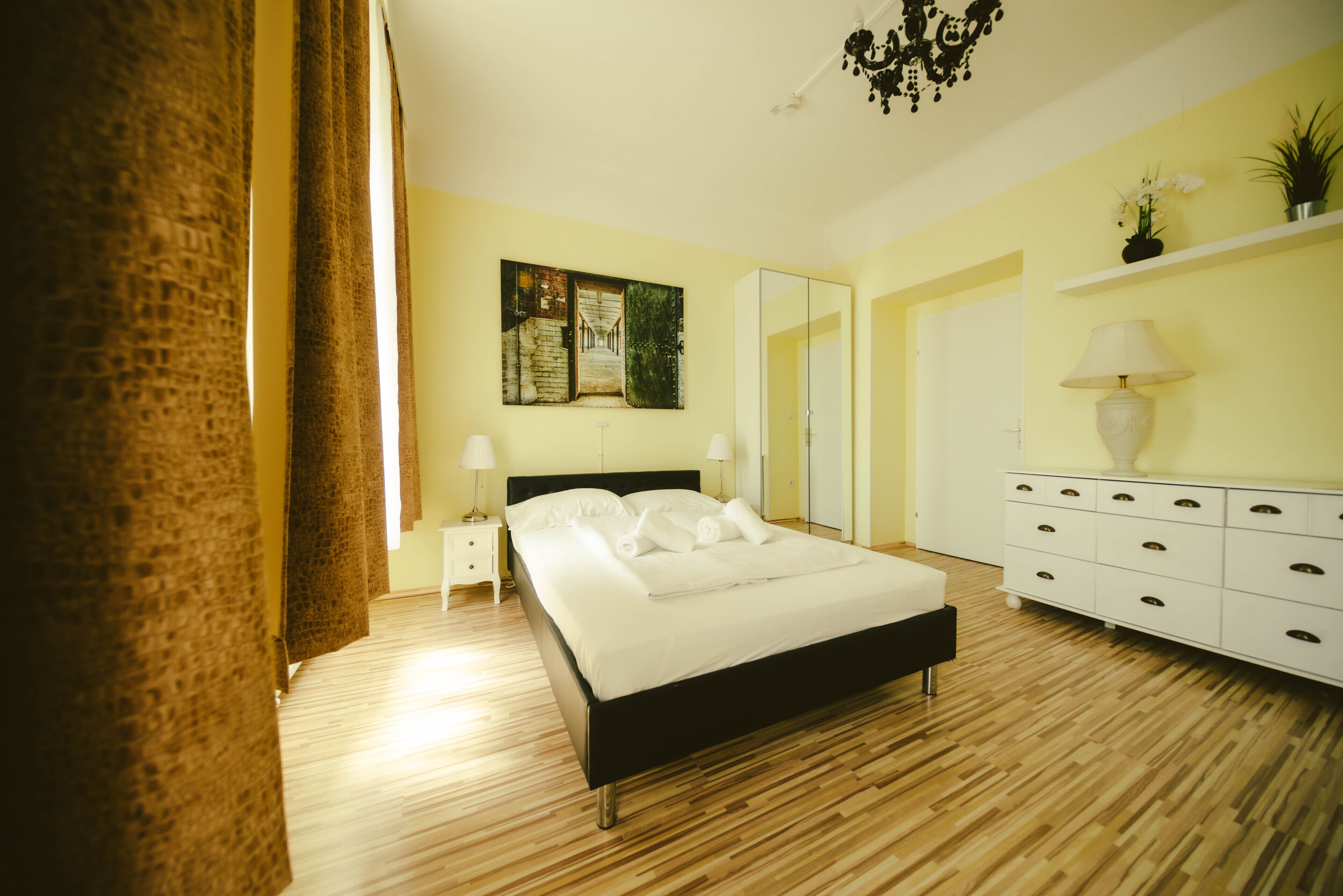 Photo - Hotel California