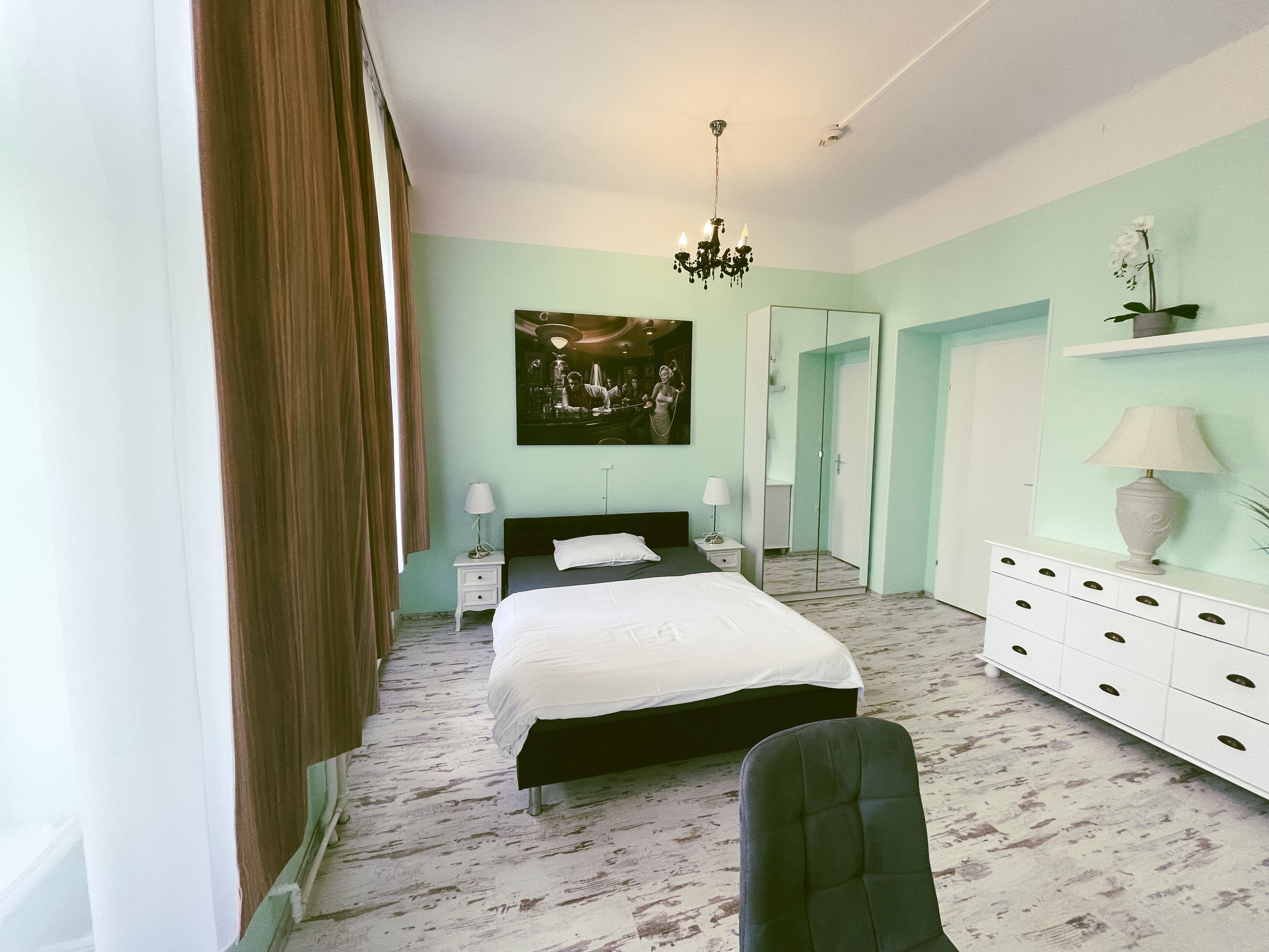 Photo - Hotel California