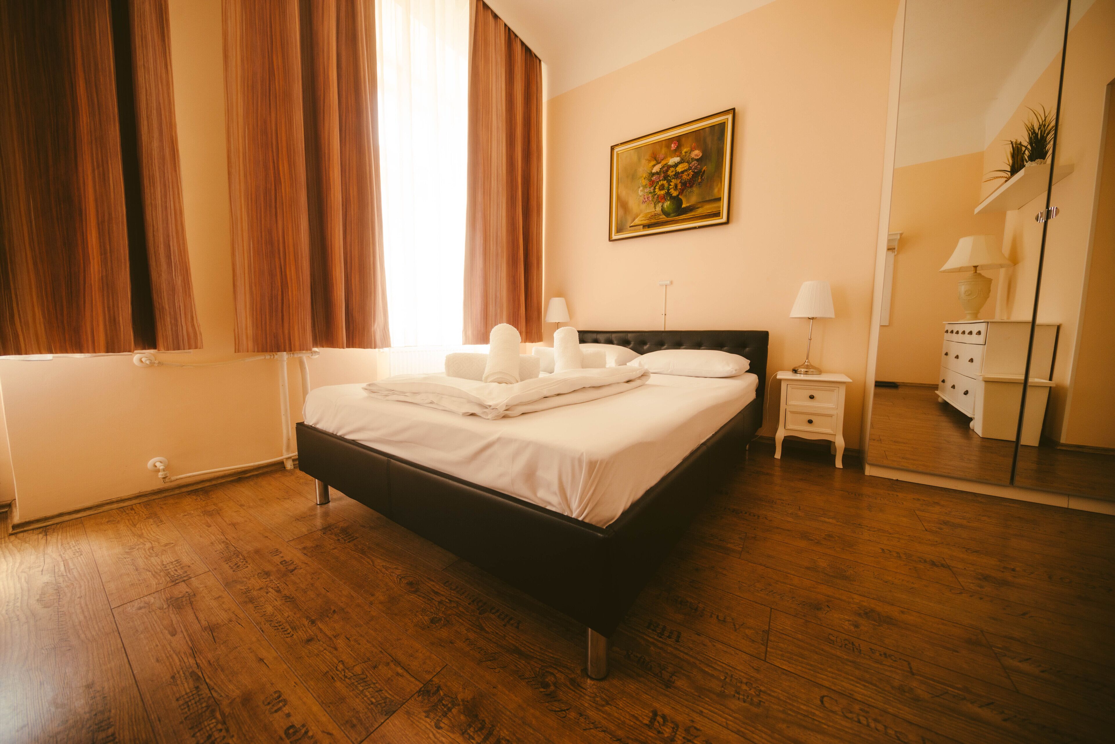 Photo - Hotel California