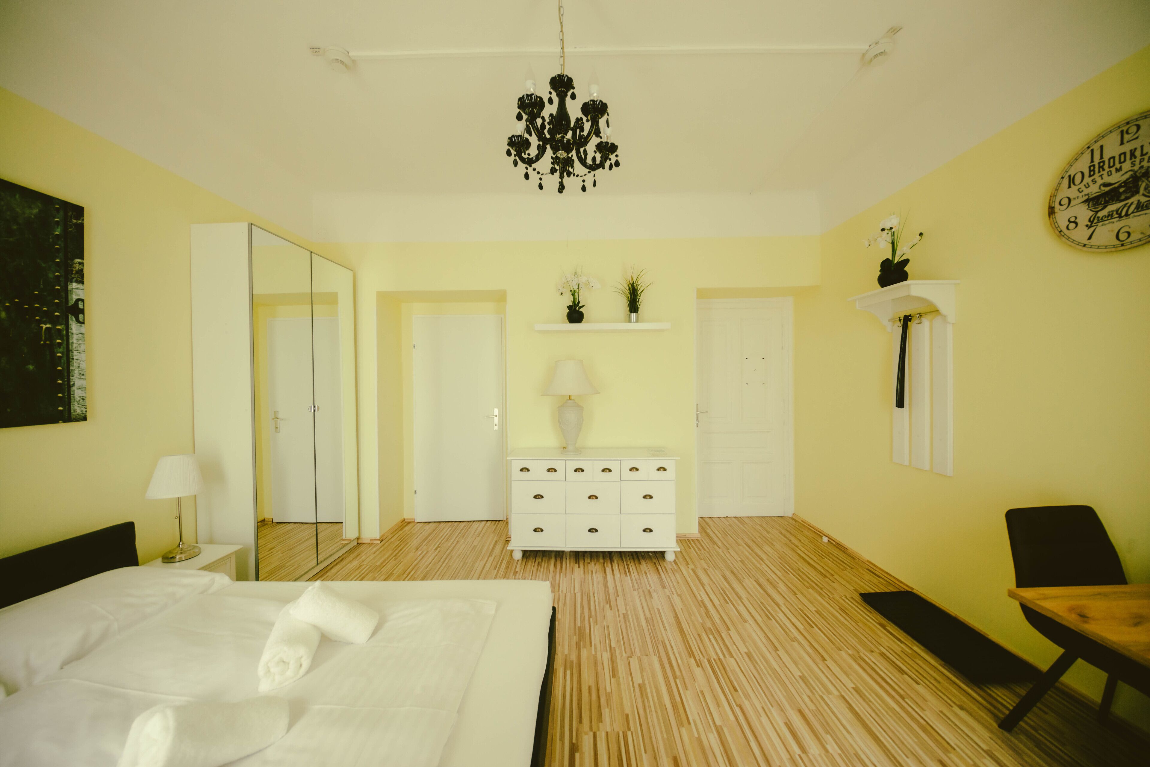 Photo - Hotel California