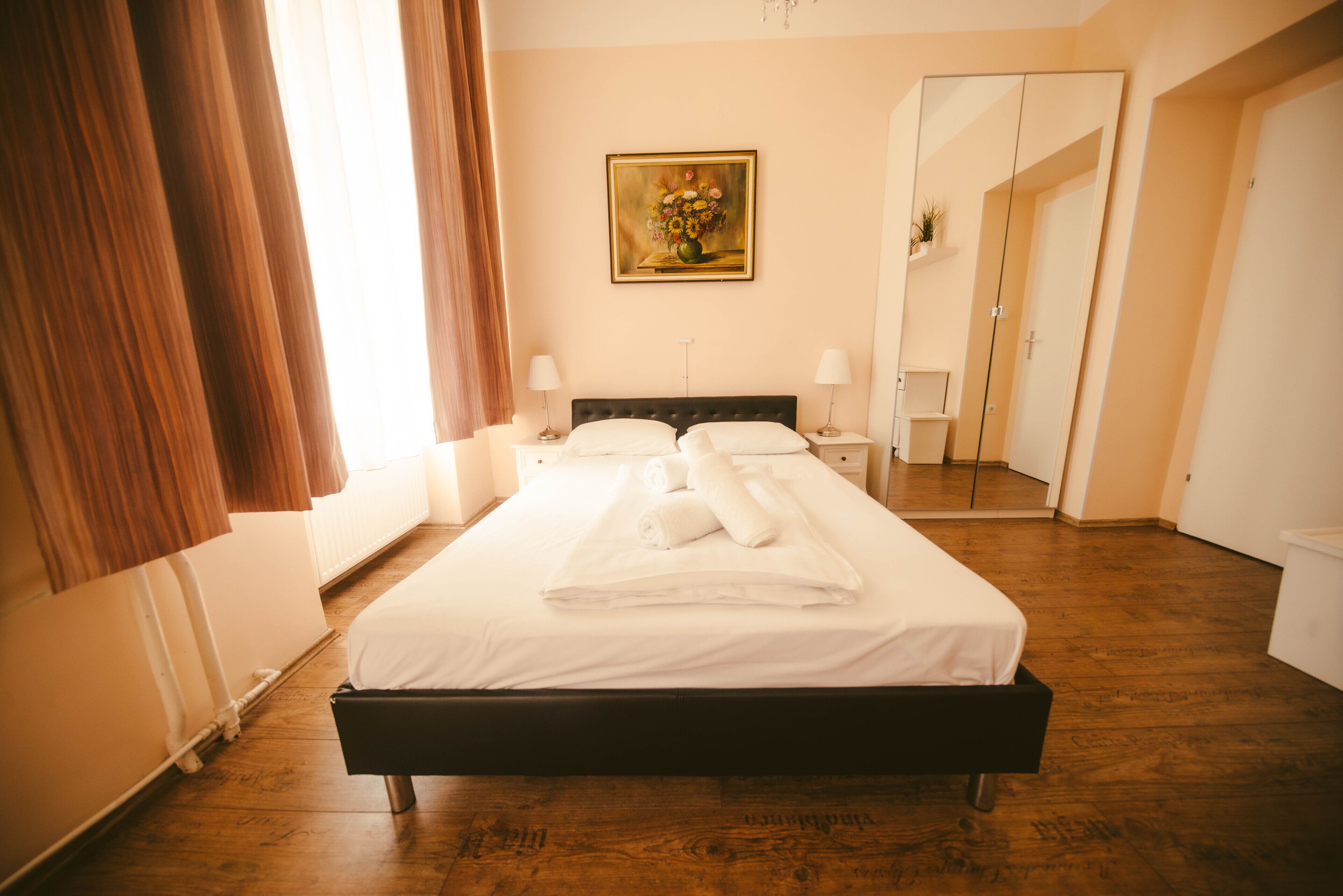 Photo - Hotel California