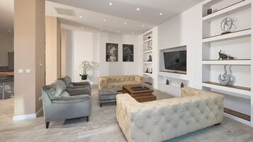 Apartment | Living room | Fireplace