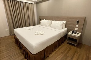 Deluxe Double or Twin Room, 1 Bedroom | Individually furnished, desk, laptop workspace, free WiFi - Rogen Inn (Davao)