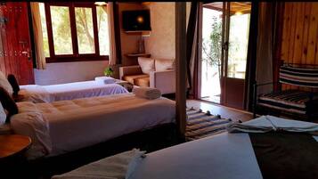 Room, 1 Bedroom, Balcony, Garden View | 1 bedroom