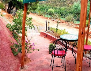 Zimmer, 1 Schlafzimmer, Terrasse, Seeblick | Terrasse/Patio