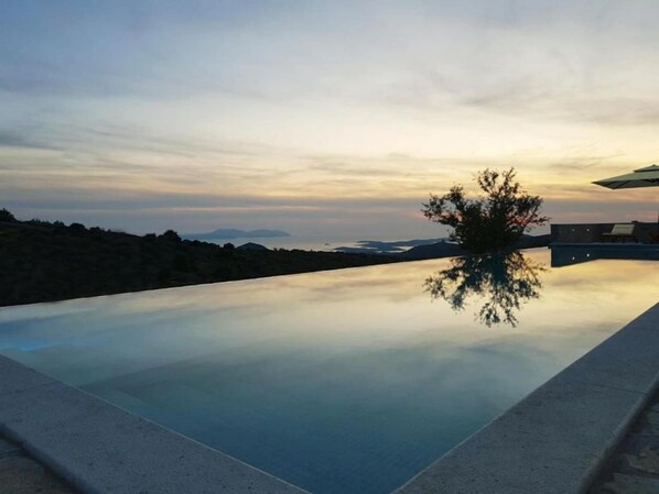 Exterior - Room in Villa - Vidikovac Levanda Luxury Apartments (Hvar)