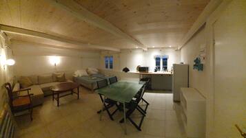 スタンダード スタジオスイート | WiFi (無料)、ベッドシーツ