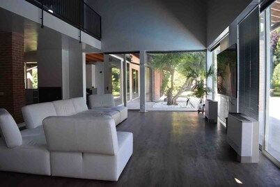 Villa Fermi, With Swimming Pool, Gym, Saunas and Room Equipped With Musical Equipment