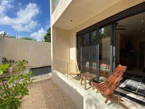 Balcony - Deluxe Studio Direct Exit to the Pool (Tulum)