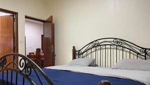 Apartament, 4 dormitoris, balcó, vistes a la ciutat | 4 dormitoris 