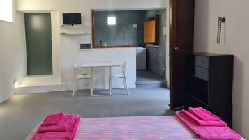 วิลล่า, 1 ห้องนอน, สูบบุหรี่ได้, ลานระเบียง | 1 ห้องนอน, เตารีด/โต๊ะรีดผ้า, ผ้าปูที่นอน