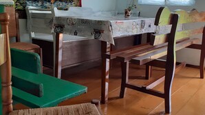 Zimmer, 1 Schlafzimmer, Raucher, Terrasse | Speisen