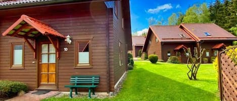 Hus - 2 sovrum - terrass | Exteriör