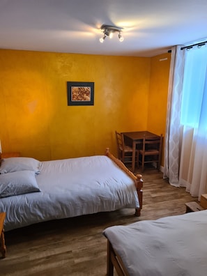 Superior Double Room | Bed sheets