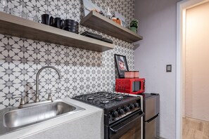 Private kitchen - Tampico Apartments by Daju - 21101 (Mexico City)