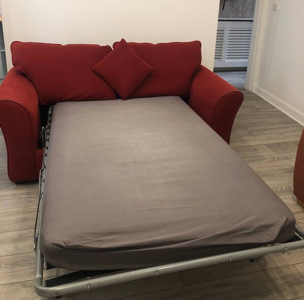 Apartment, 1 Bedroom, Garden View | Interior