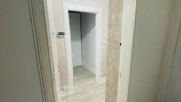 Apartment, 1 Bedroom, Garden View | Interior