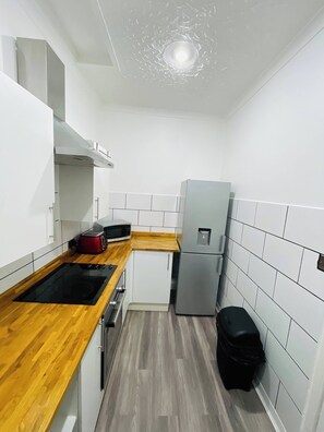 Apartamento, 1 habitación, vistas al jardín | Interior
