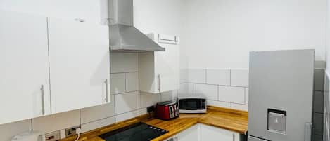 Apartment, 1 Bedroom, Garden View | Interior