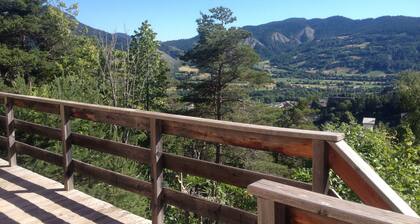 SEYNE LES ALPES-chalet near the village, south facing
