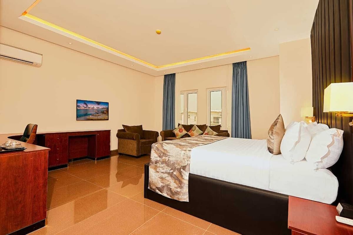 Deluxe Double Room, City View
