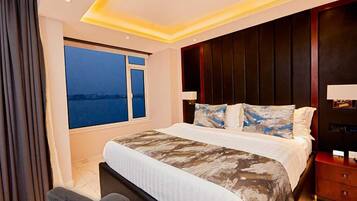 In-room safe, desk, laptop workspace, free WiFi