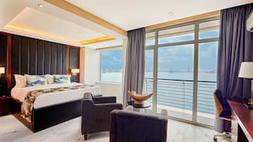 In-room safe, desk, laptop workspace, free WiFi