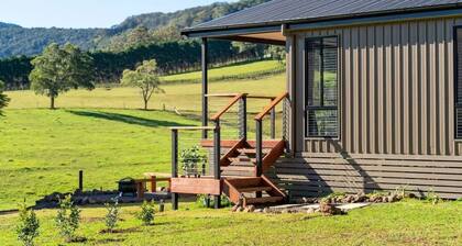 Farm "The Stockyards " 3 Bed Views Foxground.