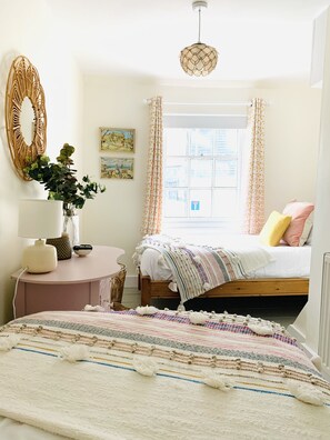 3 bedrooms, desk, iron/ironing board, travel crib